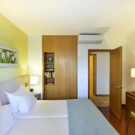 Aqualuz One Bedroom Pool View Лагуш