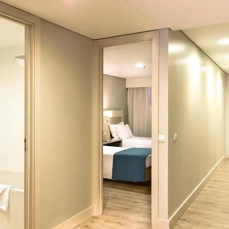 Aqualuz One Bedroom Pool View Апартаменты